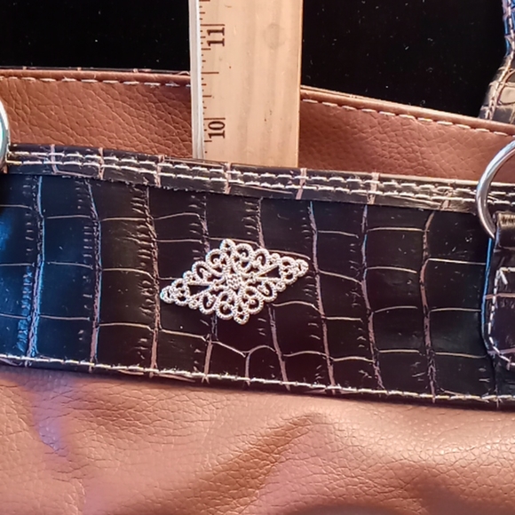 Purse - Picture 2 of 5